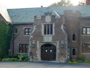 mayslake peabody mansion 002 Best Halloween Themed Stage Performances In Chicago